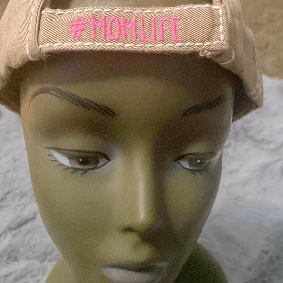 I Run This Rodeo Hat - Picture 2 of 2